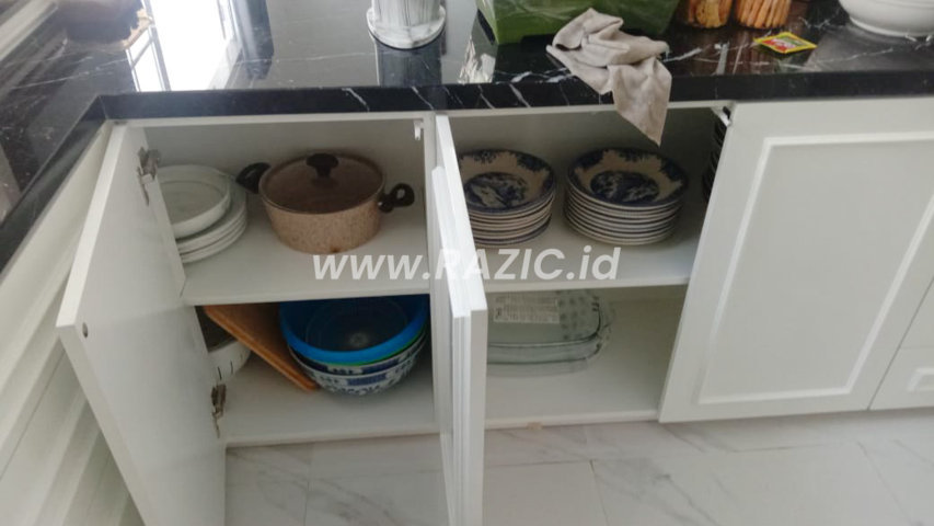 Gordon Ramsay Kitchen Set Cor Beton Kayu Putih