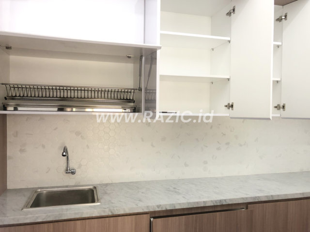 Handle Kitchen Set Sederhana Kayu Putih