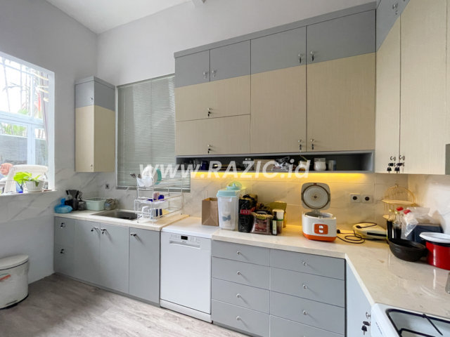 Harga Kitchen Set Kayu Kayu Putih Utara
