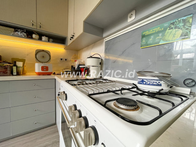 Kontraktor Kitchen Set Modern Kayu Putih