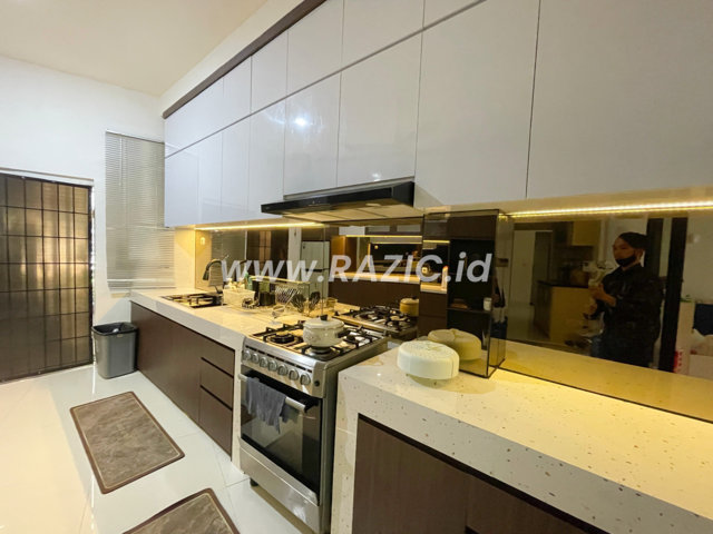 Spesialis Kitchen Set Bawah Kayu Putih